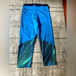 Women NIKE PRO leggings size L